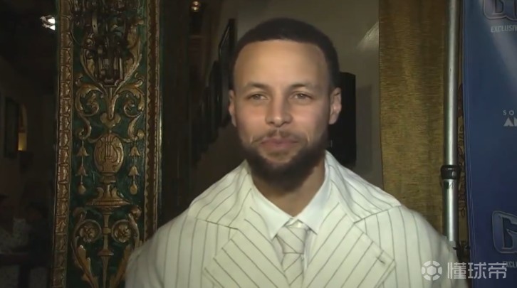 库里：我刚走进电影院就开始吃爆米花，从头吃到尾停不下来